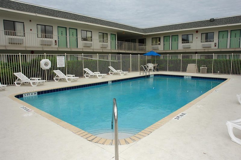 Фото Motel 6 Lantana, Fl