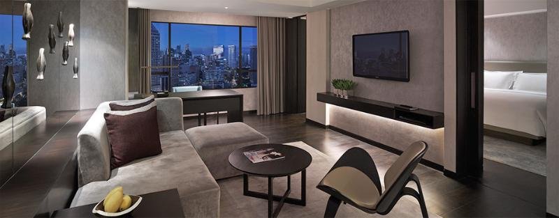 Фото New World Makati Hotel