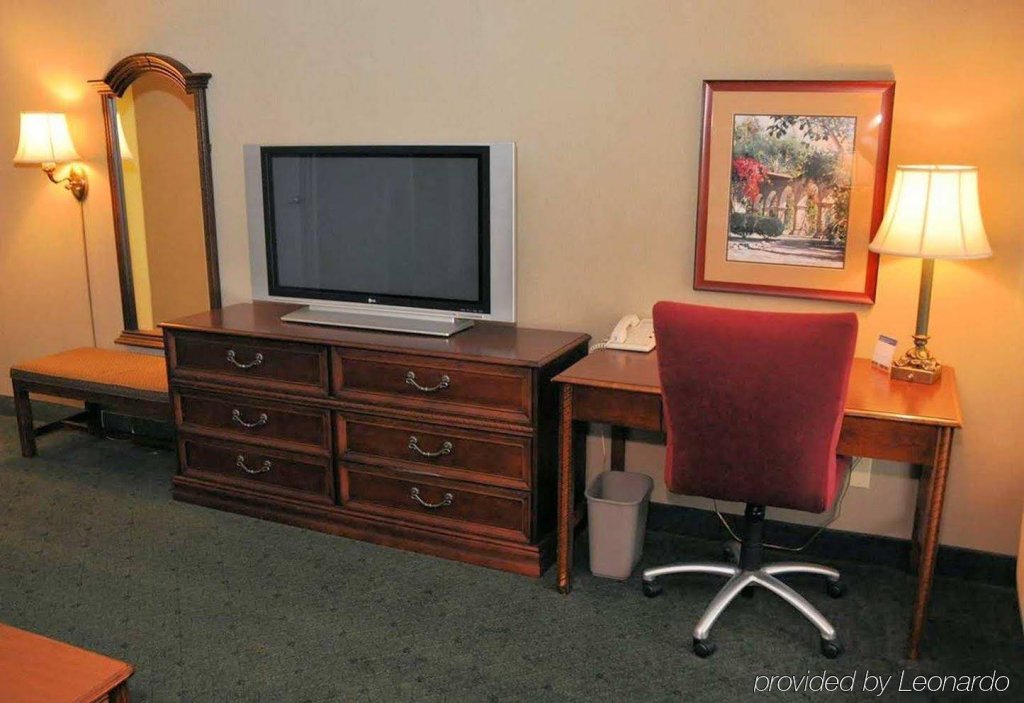 Фото Hampton Inn San Diego-Kearny Mesa