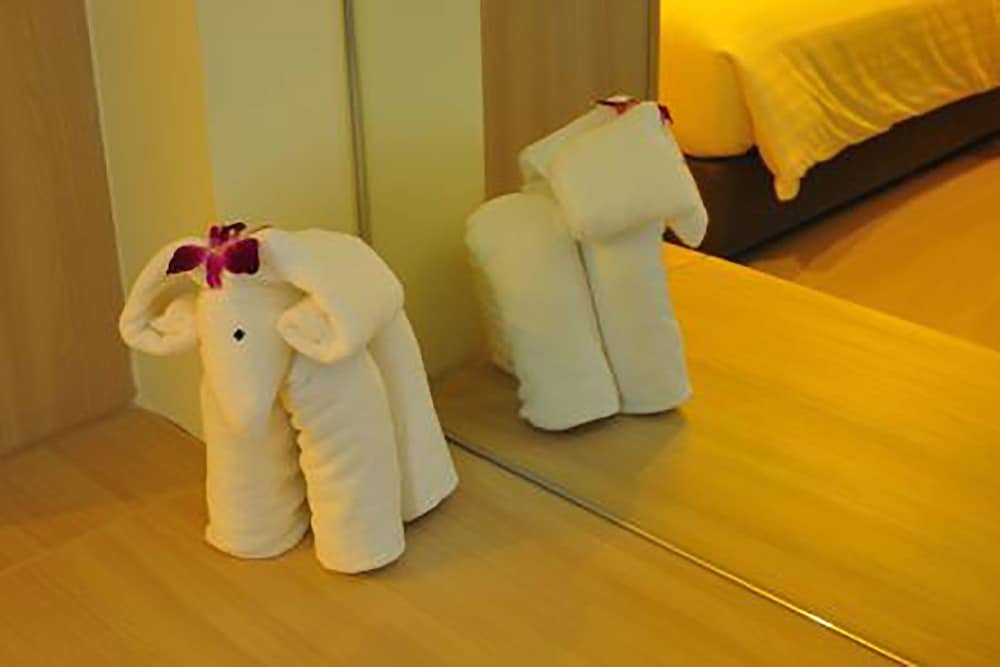 Фото R-Con @ Siam Hotel