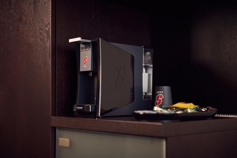 Фото Van Der Valk Hotel Charleroi Airport