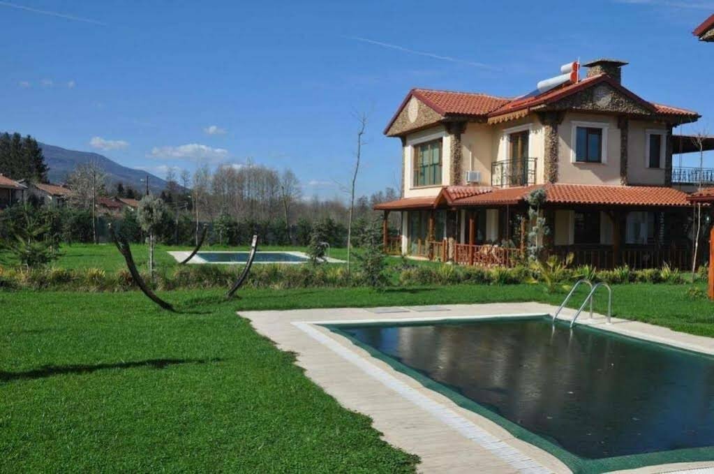 Hotel Well Done Hotel, Sapanca, photo