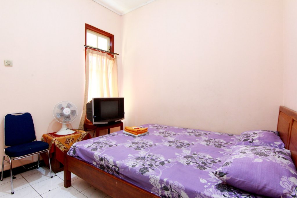 Фото Penginapan Kunthi