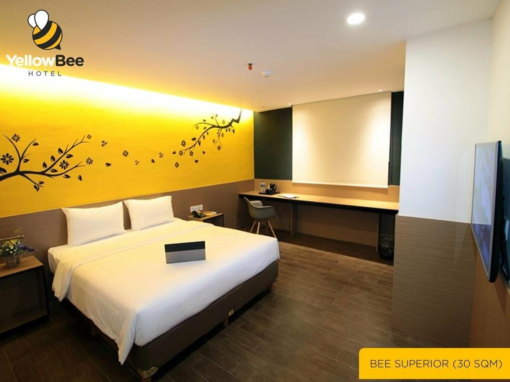 Hotel Yellow Bee Tangerang, Tangerang, photo