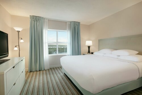 Гостиница Embassy Suites by Hilton San Juan Hotel & Casino