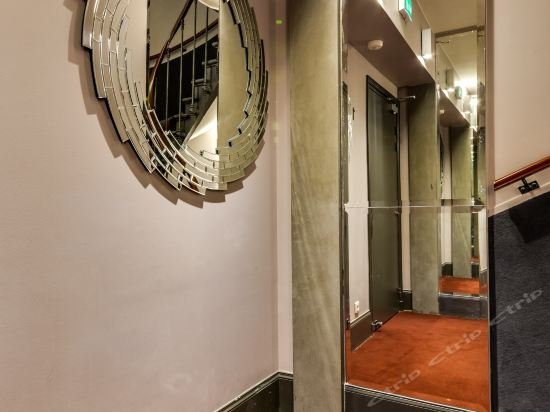 Фото Best Western Premier The Blake Paris Gare Saint Lazare