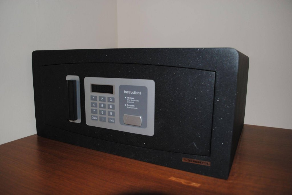 Фото Apartamentos Turisticos Alhambra