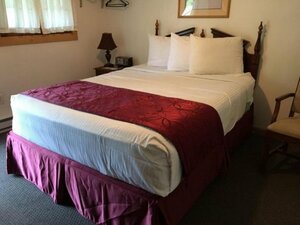 Adirondack Oasis Motel