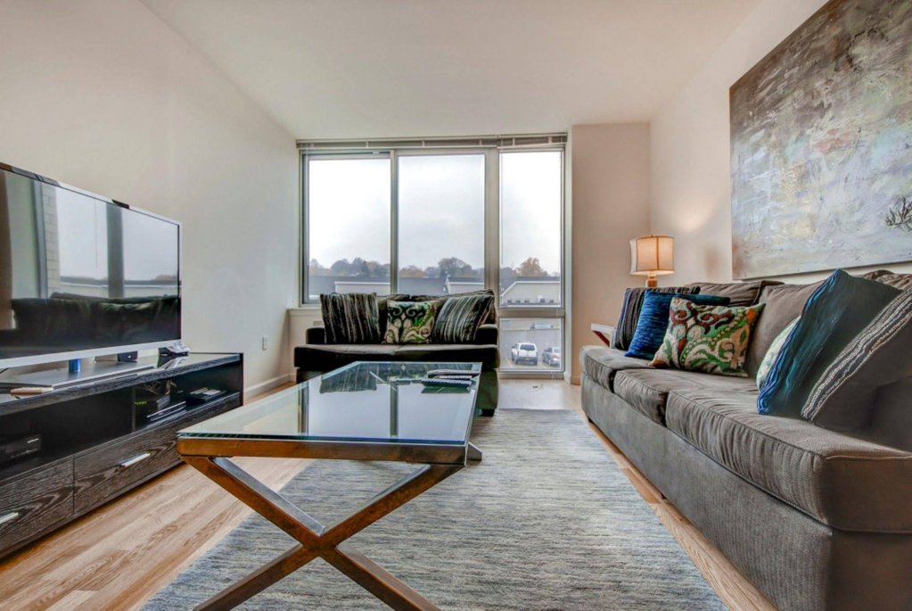 Фото Global Luxury Suites at Mountain View