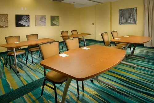 Гостиница SpringHill Suites by Marriott Miami Airport South в Майами