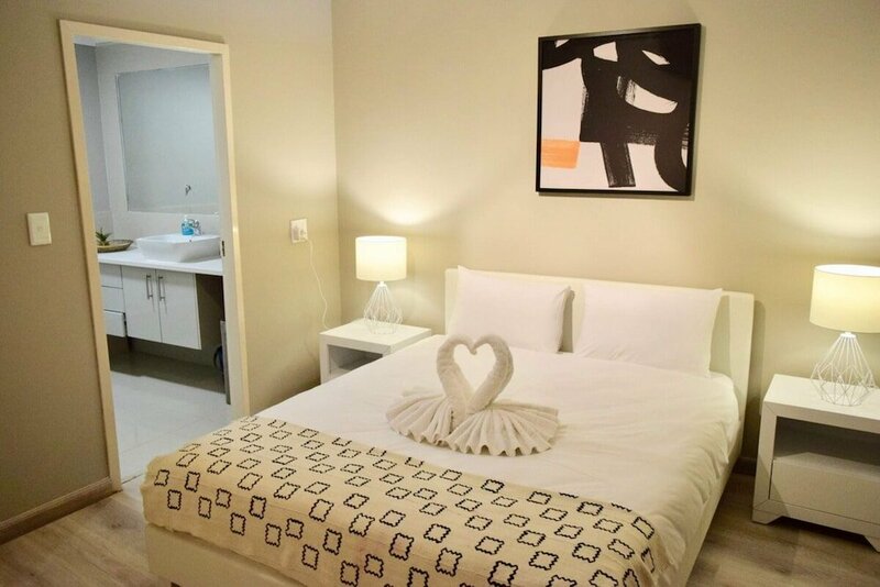 Апартаменты Modern 1 Bedroom City Apartment в Кейптауне