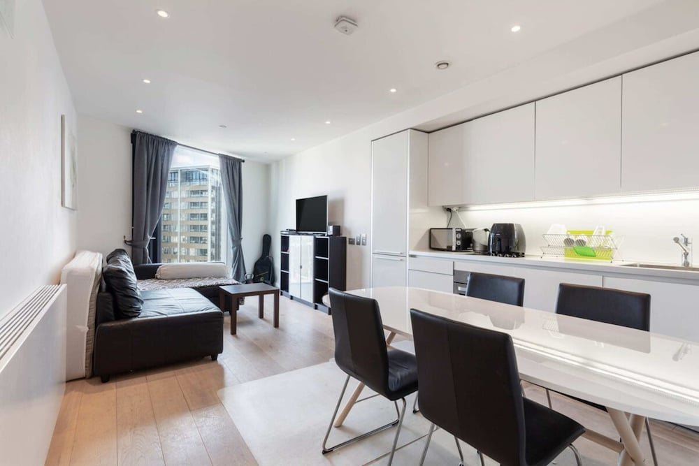 Фото Bright New 1 Bedroom Flat in Elephant and Castle