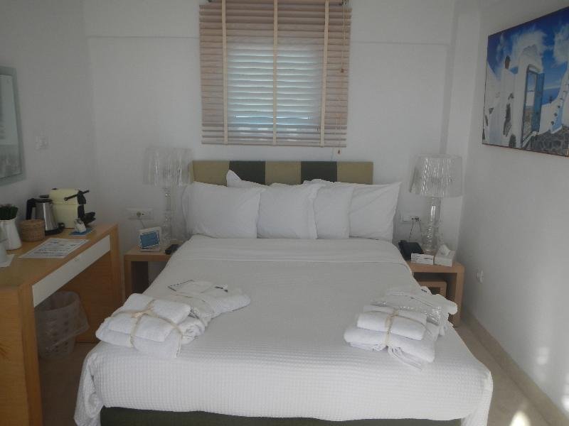 Фото Rocabella Santorini Hotel & SPA