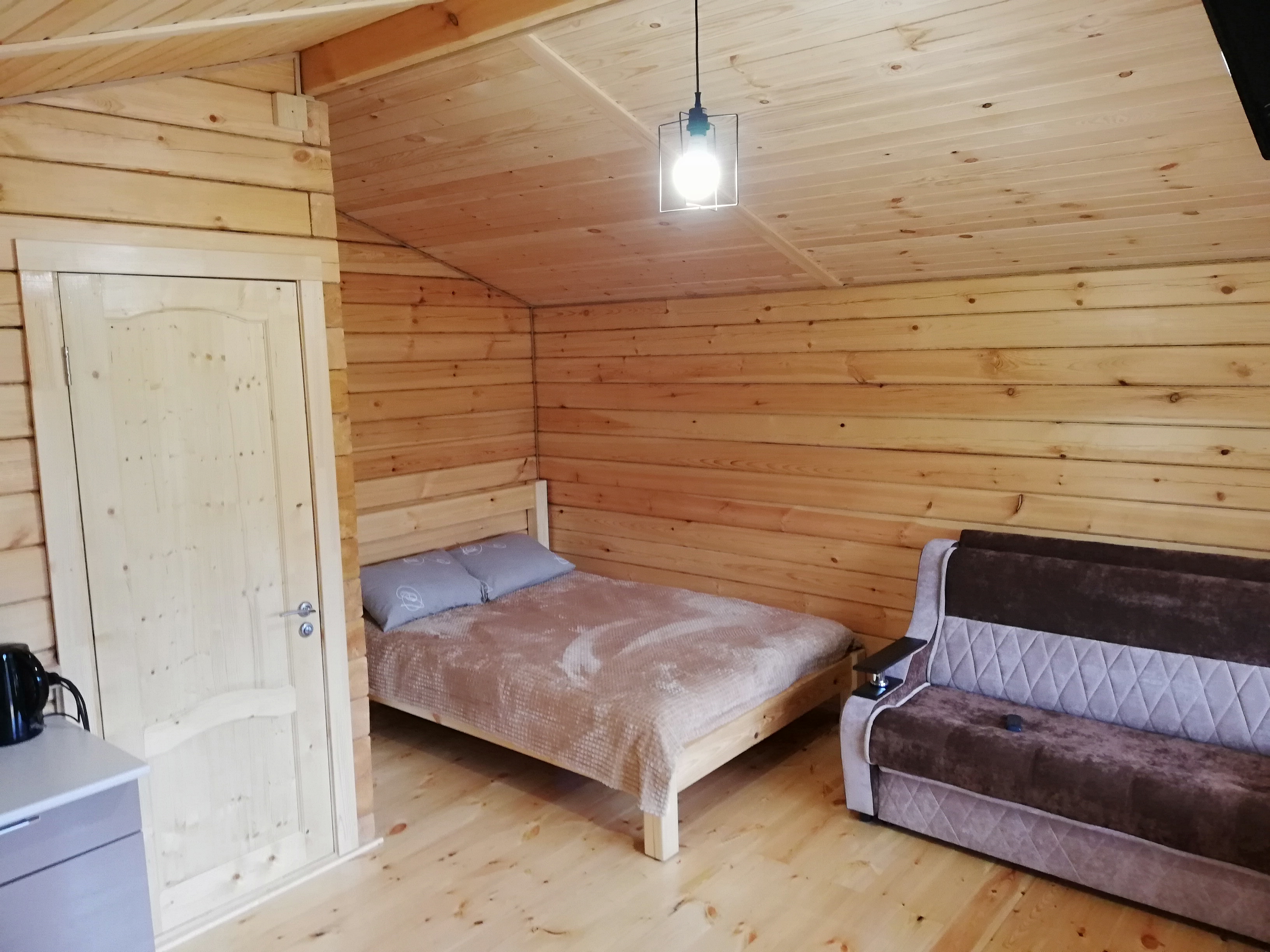 Фото Земляничная 33