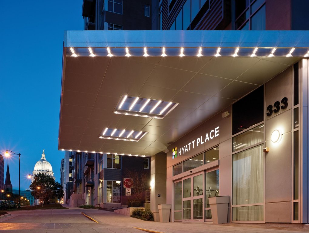 Фото Hyatt Place Madison Downtown