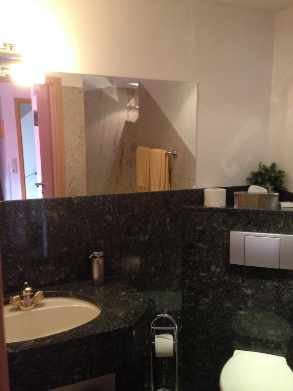 Фото Marktplatzhotel - Restaurant Tafelspitz