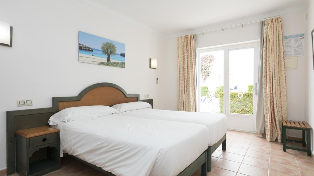 Фото Hotel Cala d'Or Gardens