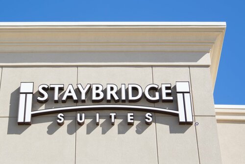 Гостиница Staybridge Suites Dearborn Mi, an Ihg Hotel в Дирборне