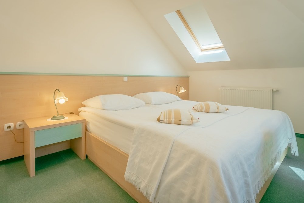 Фото Hotel Miklic