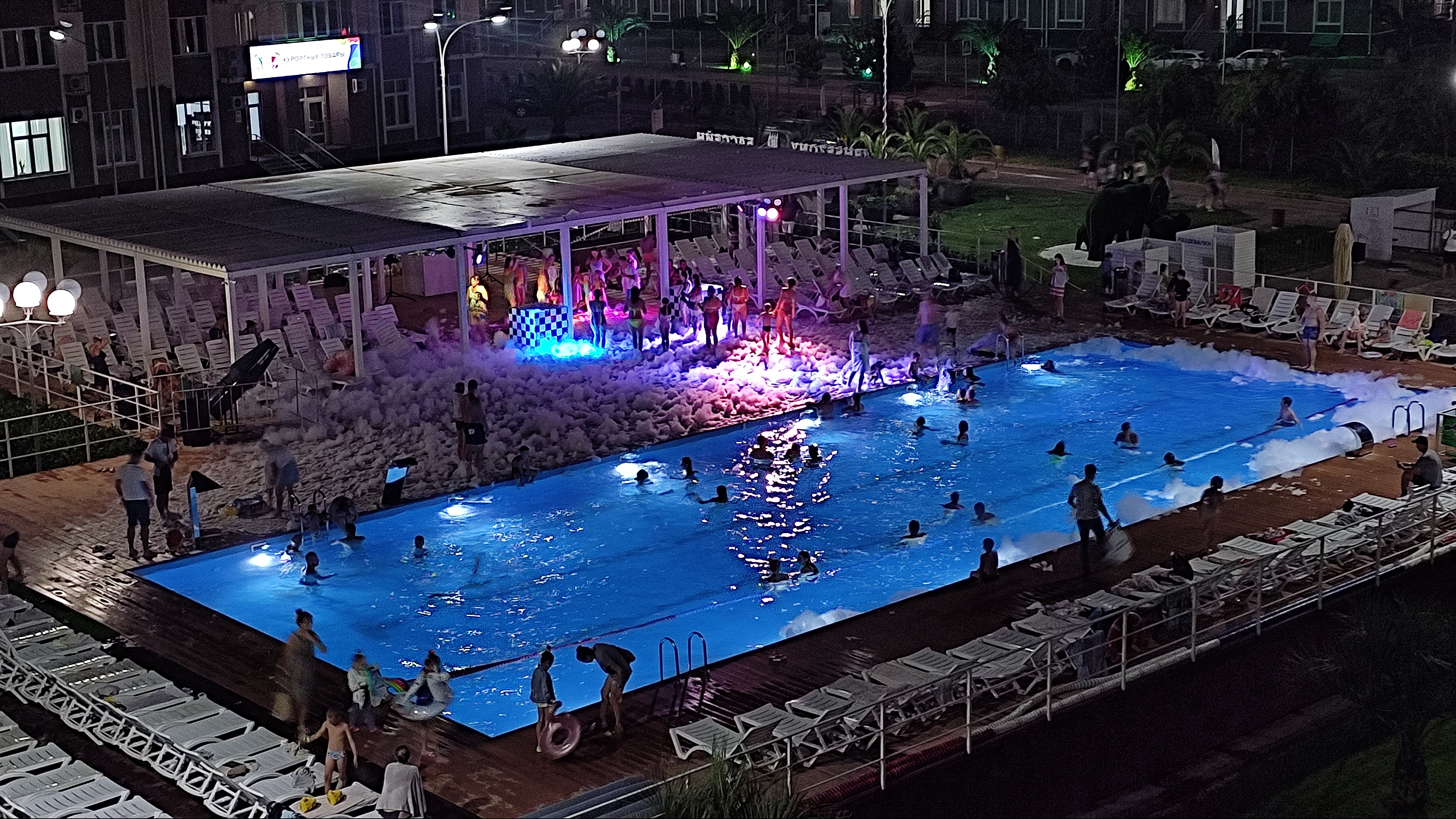 Фото Семейный Квартал