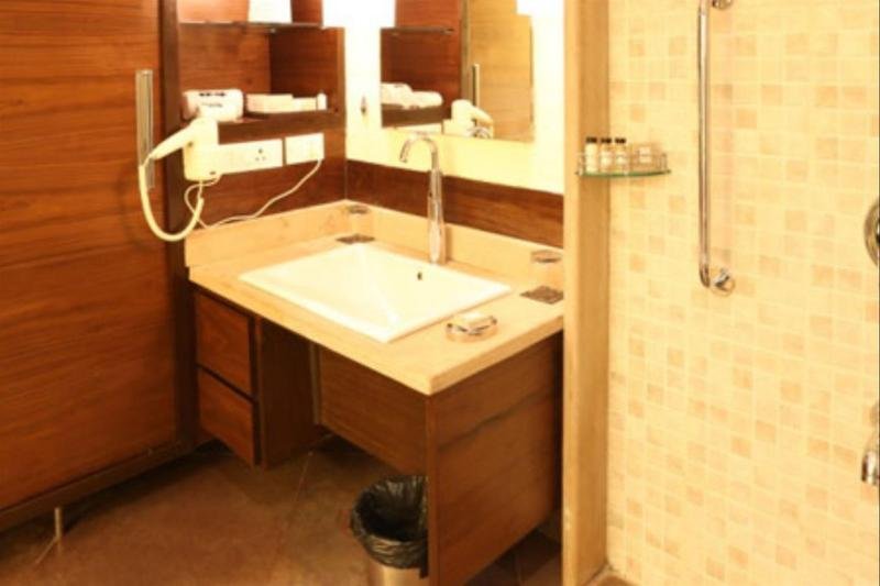 Фото Deltin Suites