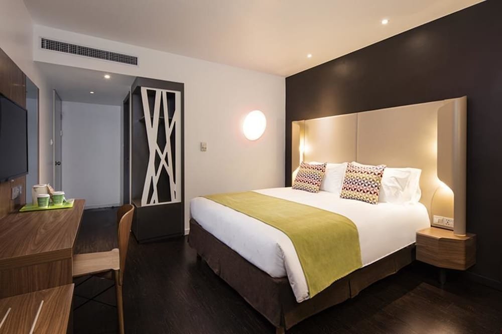 Фото Campanile Paris - Clichy Centre