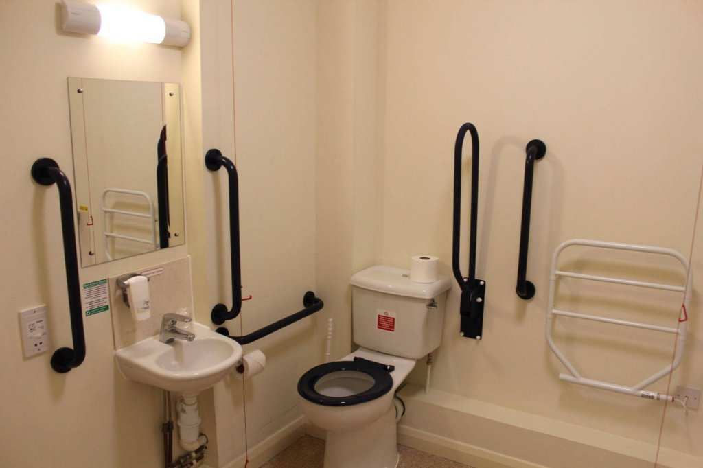 Фото Wookey Hole Hotel