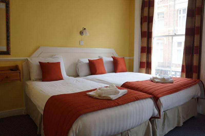 Фото Oxford Hotel Earl's Court