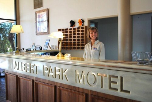 Гостиница Albert Park Motor Inn в Лонгриче