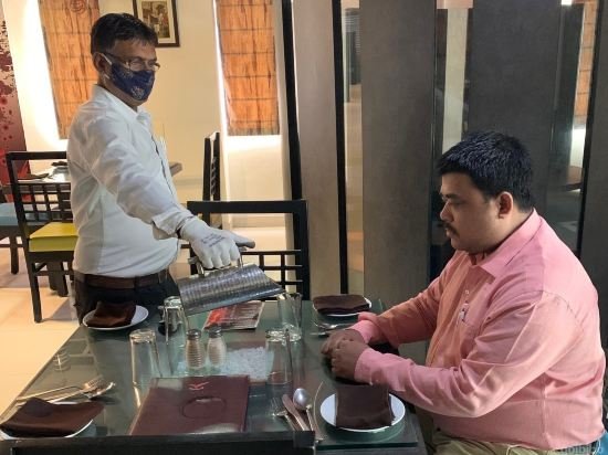 Фото Raghu Mahal Hotel