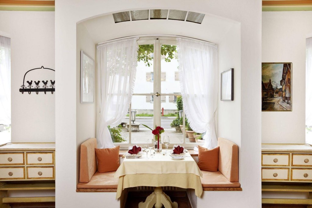 Фото Hotel Hirsch