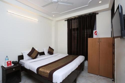 Фото Oyo 13280 Hotel Royal India
