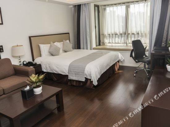 Фото Starr Hotel Shanghai