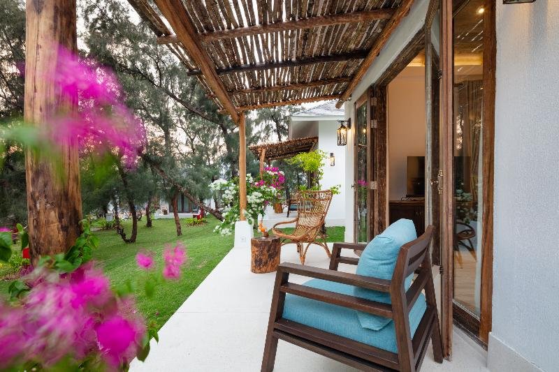 Фото Stelia Beach Resort