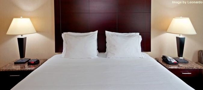 Фото Days Hotel by Wyndham North Bergen Nyc Area