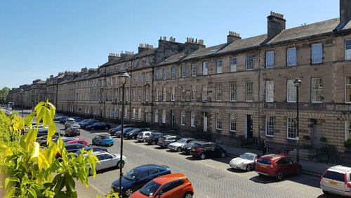 Жильё посуточно Upmarket Georgian Apartment Edinburgh в Эдинбурге