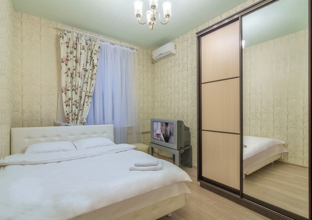 سكن للإيجار اليومي Flatsis Apartment Konstitutsii 2 ، خاركيف، صورة