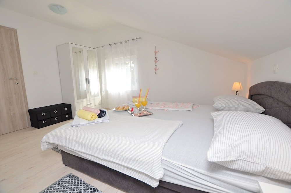 Фото Apartments Viktoria