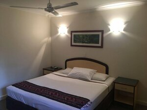 Bay Village Tropical Retreat & Apartments (Queensland, City of Cairns, Cairns North), hotel