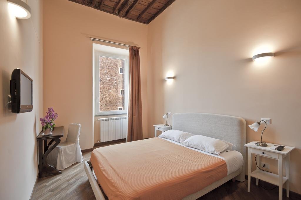 Фото History Suite