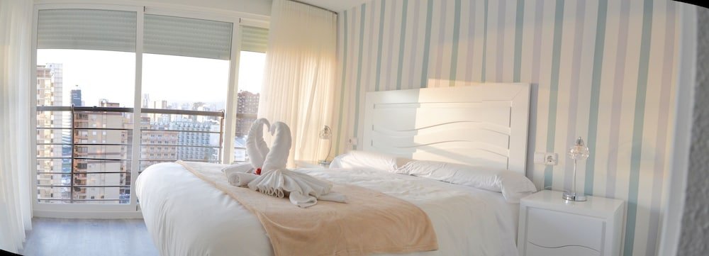 Фото Coblanca 3 - 12.4 by Sonneil Rentals