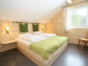 Alluring Chalet With Sauna, Ski Boot Heaters, Camping Cot
