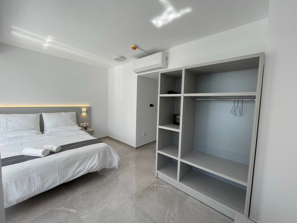 Фото La Veranda Hotel