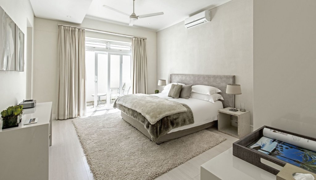 Фото Blue Views Studio Apartments