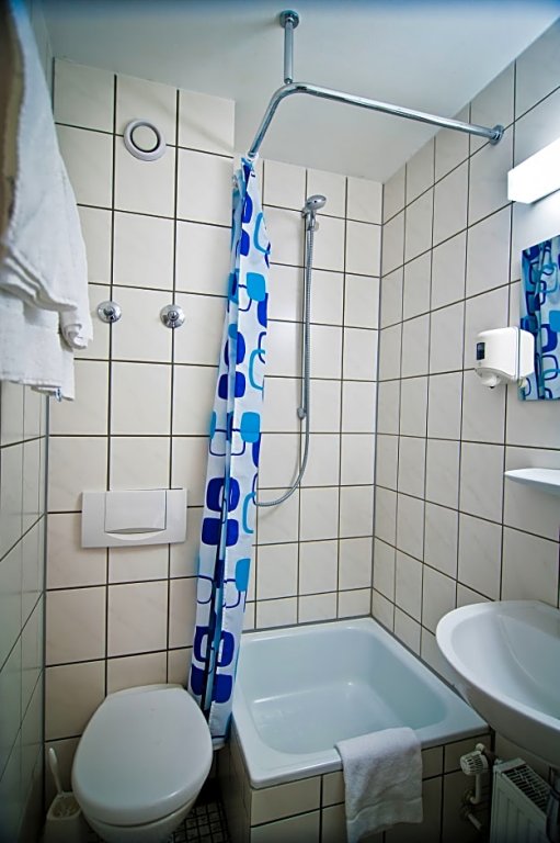 Фото Haus International Hostel