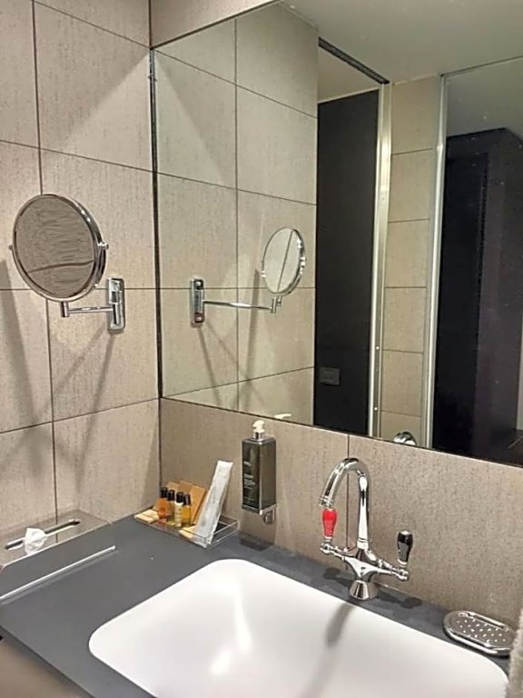 Фото iH Hotels Milano Ambasciatori