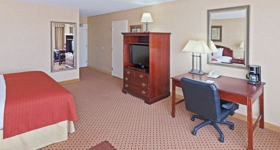 Фото Mcm Eleganté Hotel & Suites