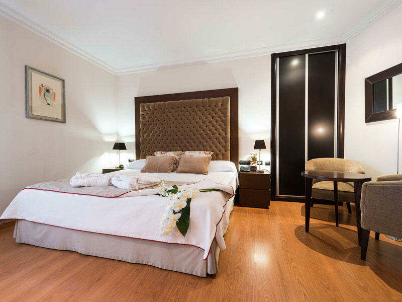 Гостиница Hotel Infantas de León