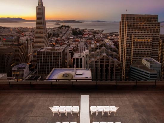 Фото Four Seasons Hotel San Francisco at Embarcadero