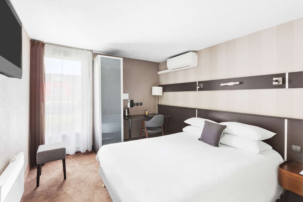 Фото Sure Hotel by Best Western Chateauroux